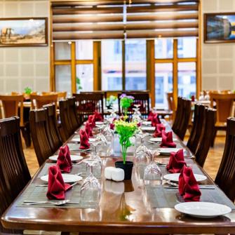 Tara Phendeyling Restaurant