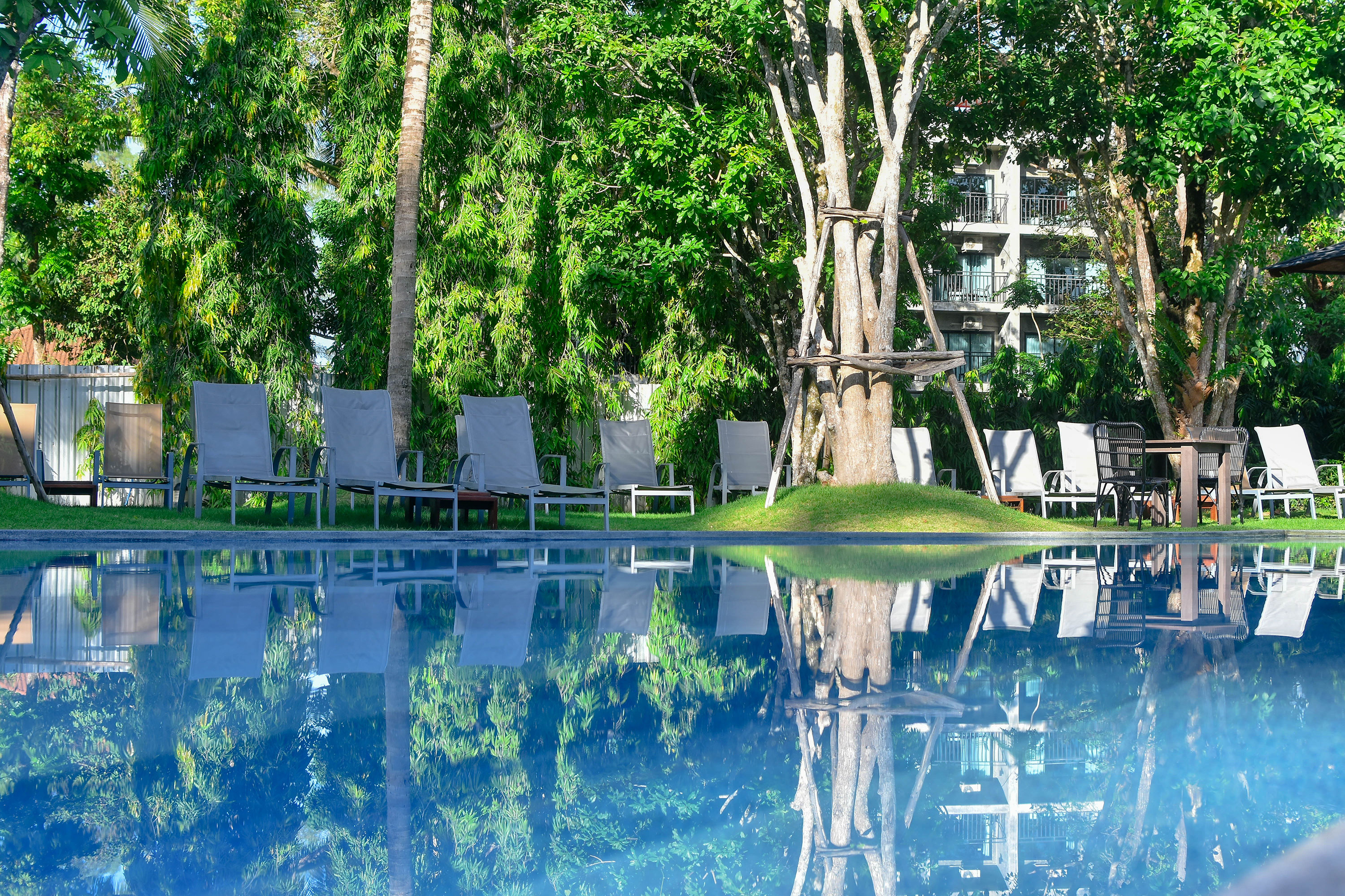 Holiday Style Ao Nang Beach Resort Krabi Superior Pool 02