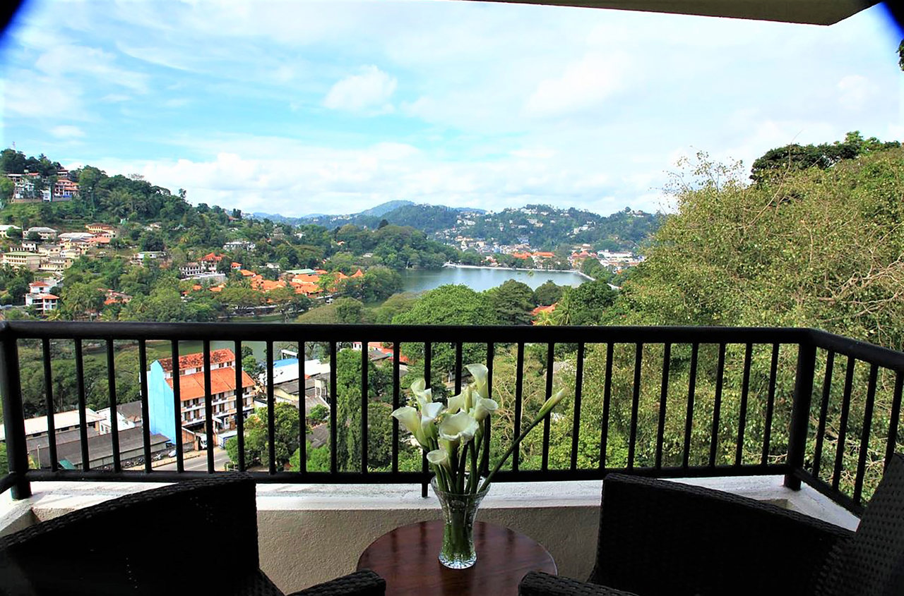 sri lanka - hotel thilanka_balkon