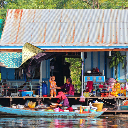 cambodia - tonle sap lake_hus_10