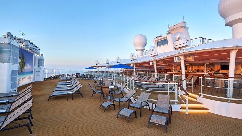 NCL_Joy_sundeck_01