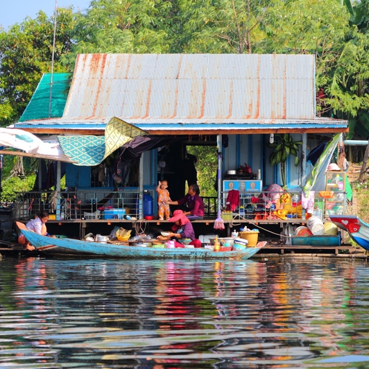 Tonle Sap Lake Hus 10