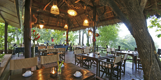 thailand - hintok river camp_restaurant_01