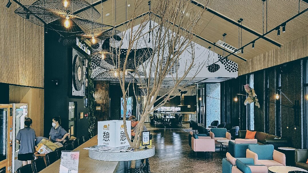 Lakeshore Hotel Taroko Lobby 02