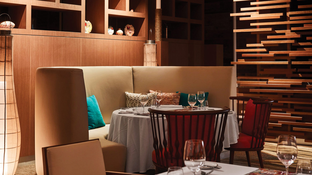 Desertgardenshotel Arnguligrilland Restaurant 17N