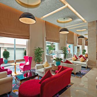 Lobby Bar 02