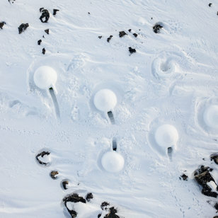 ...inden I begiver jer videre til Igloo Lodge, en unik oplevelse.