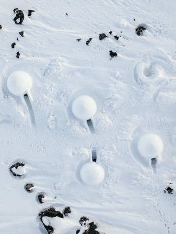 ...inden I begiver jer videre til Igloo Lodge, en unik oplevelse.