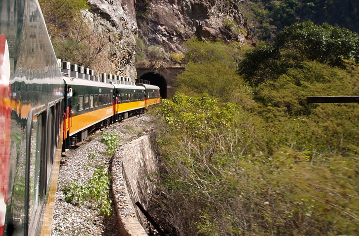 Chepe Express Kobberkløften 25086814