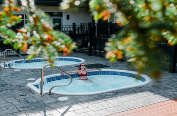 Mount Robson Inn Jacuzzi
