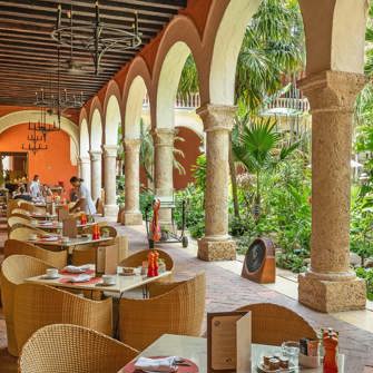 Restaurant2