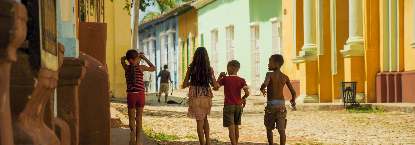 cuba - trinidad_gadebillede_boern_01