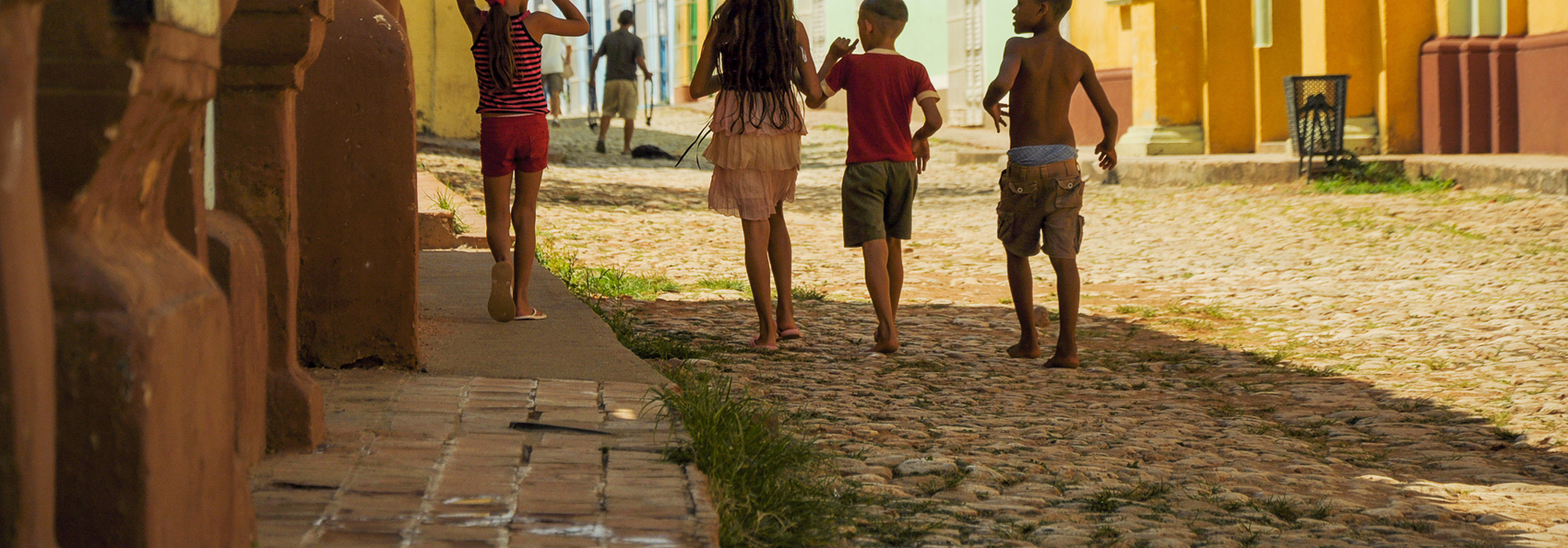 cuba - trinidad_gadebillede_boern_01