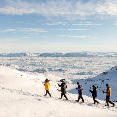 Igloo Lodge Snowshoe Hike @Eric Lee