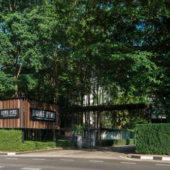 Lone Pine Resort Exterior 2