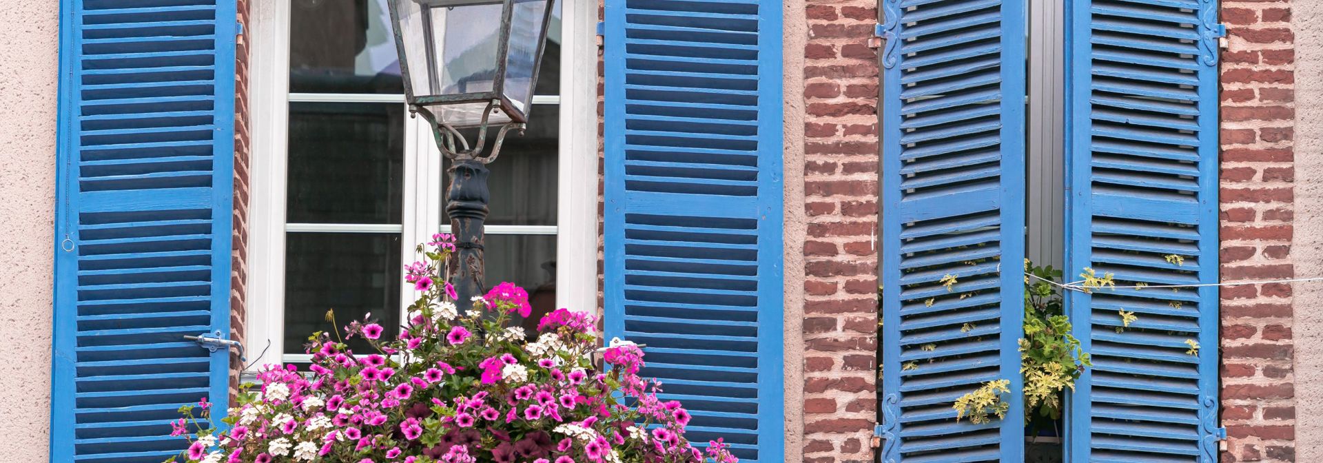 Honfleur Hus Med Skodder 2065938428