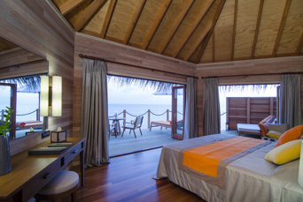 MirihiWaterSuiteBedroom