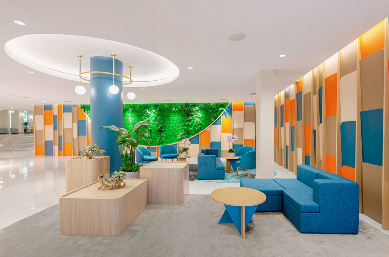 Furama Riverfront Lobby