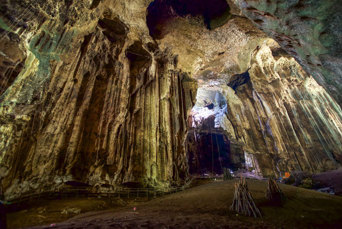 Gomantong Grotte 07