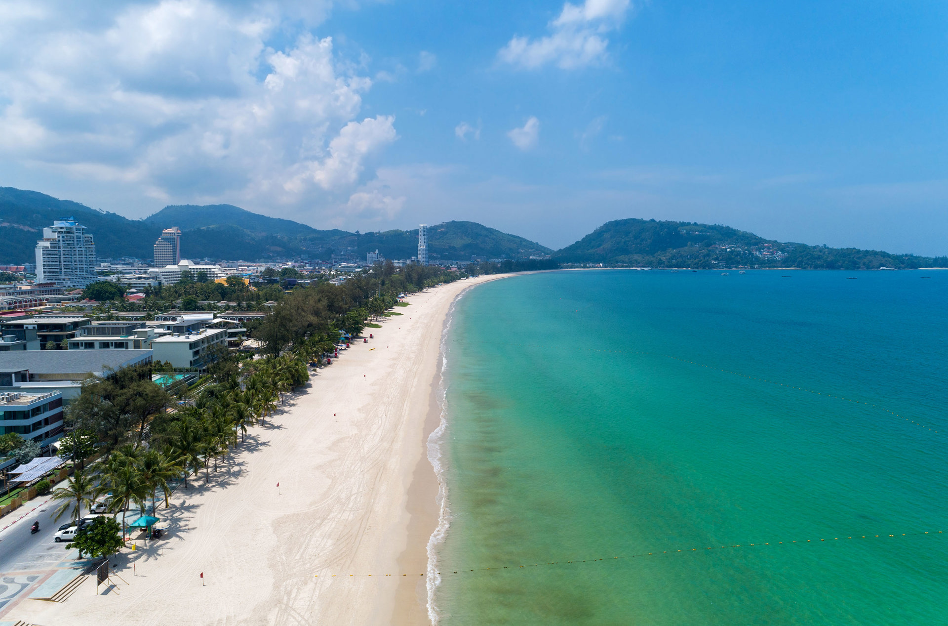 Phuket Patong Beach 03 Shutterstock 1694209921