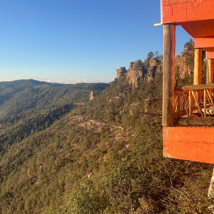 Mellem de to togstrækninger indkvarterere vi os to nætter i første parket til Kobberkløften
