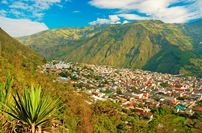 ecuador_banos_udsigt_bjerge_01