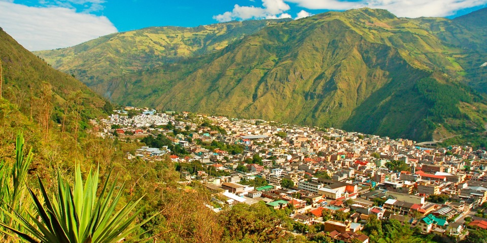 ecuador_banos_udsigt_bjerge_01