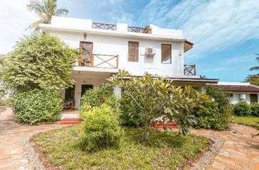 Flame Tree Cottages Fælles Område 2