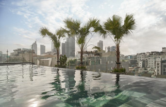 La Siesta Premium Sai Gon Rooftop Pool