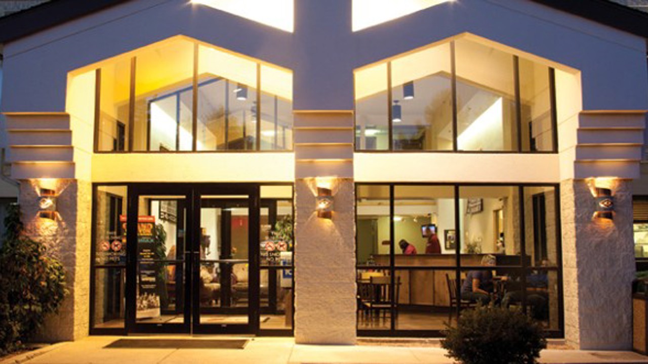 usa - red feather lodge_indgang
